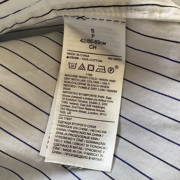 Banana Republic NWT 1/2 Button 3/4 Sleeve Blu& White Striped Top Shirt Small - Picture 6 of 6